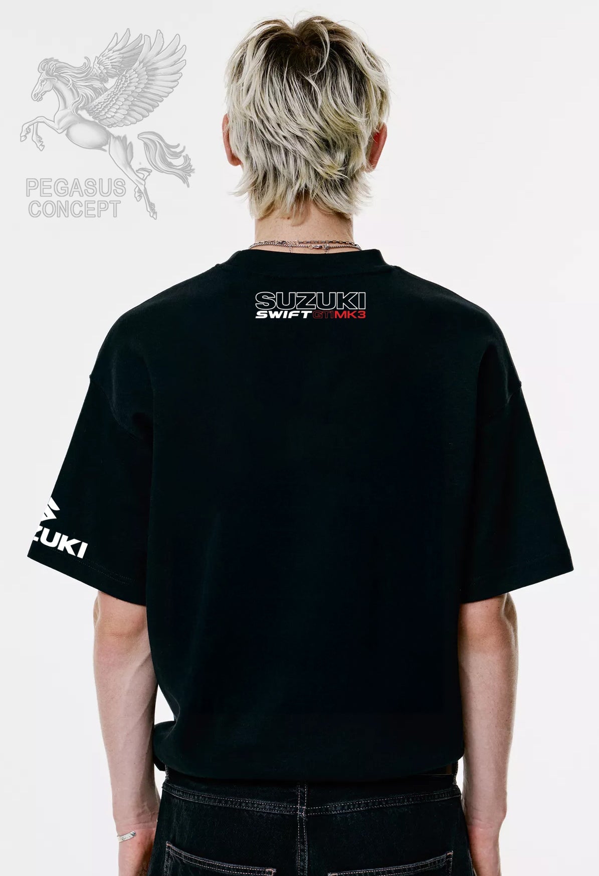 Μπλούζα μακό Premium ποιότητας σε χρώμα μαύρο με τύπωμα Suzuki Swift MK3