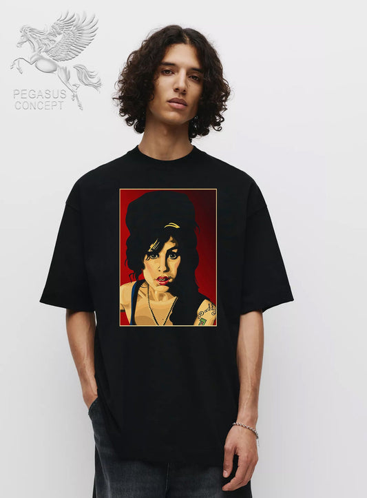 Μπλούζα μακό Premium ποιότητας σε χρώμα μαύρο με τύπωμα Amy Winehouse