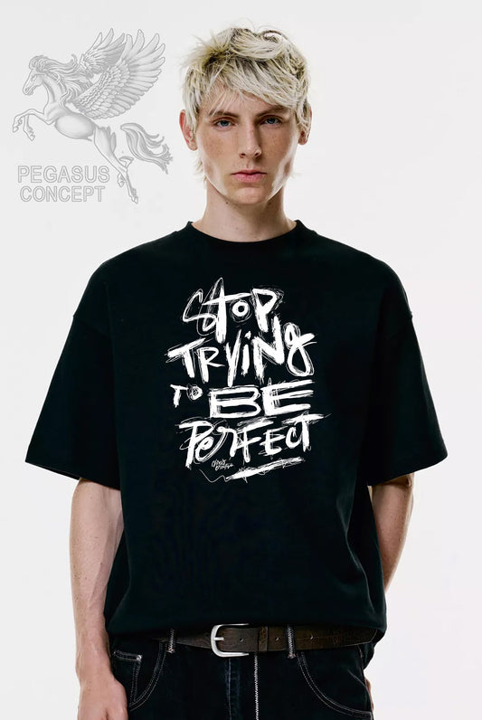 Μπλούζα μακό Premium ποιότητας σε χρώμα μαύρο με τύπωμα Stop Trying Being Perfect