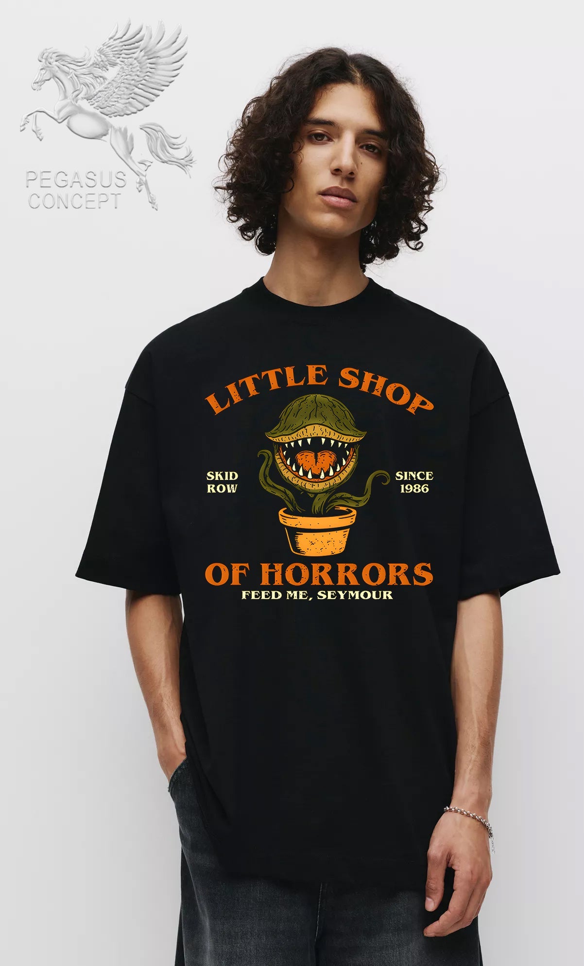 Μπλούζα μακό Premium ποιότητας σε χρώμα μαύρο με τύπωμα Little Shop of Horrors