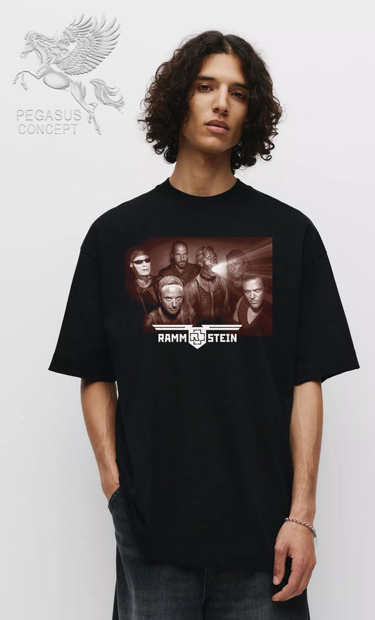 Μπλούζα μακό Premium ποιότητας σε χρώμα μαύρο με τύπωμα Rammstein
