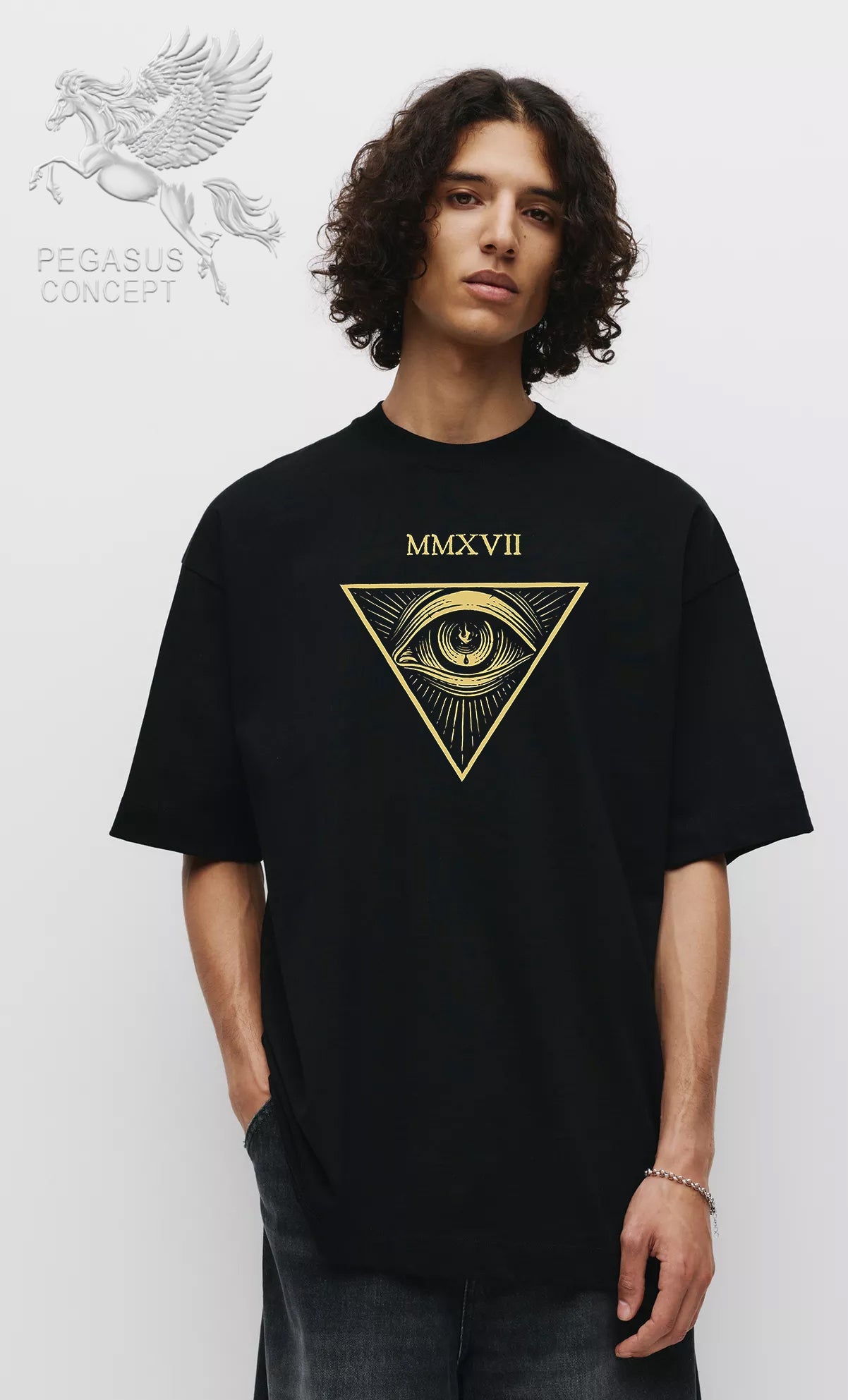 Μπλούζα μακό Premium ποιότητας σε χρώμα μαύρο με τύπωμα All seeing Eye