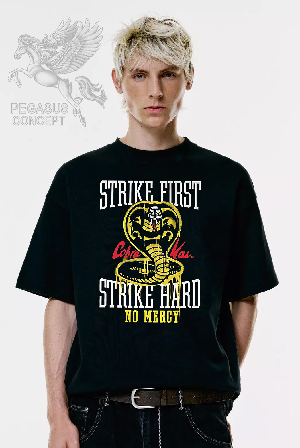 Μπλούζα μακό Premium ποιότητας σε χρώμα μαύρο με τύπωμα Cobra Kai