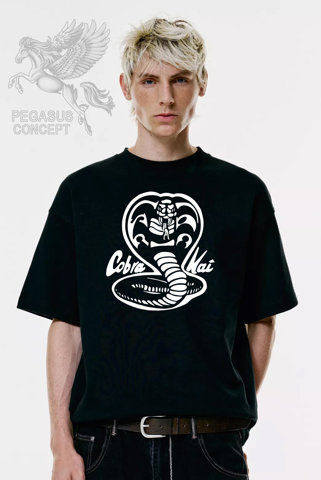 Μπλούζα μακό Premium ποιότητας σε χρώμα μαύρο με τύπωμα Cobra Kai