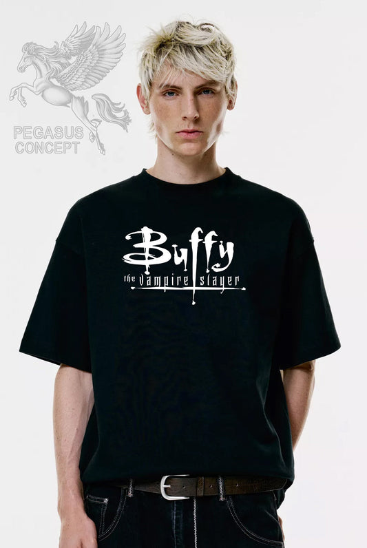 Μπλούζα μακό Premium ποιότητας σε χρώμα μαύρο με τύπωμα Buffy the Vampire Slayer